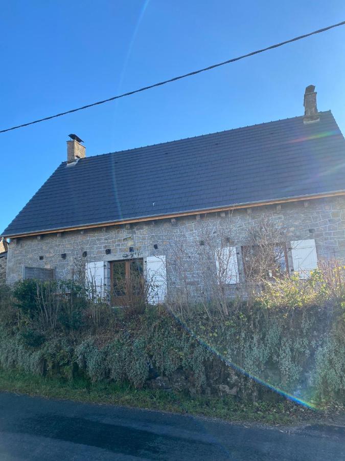 Maison De Campagne Sarroux Exterior photo